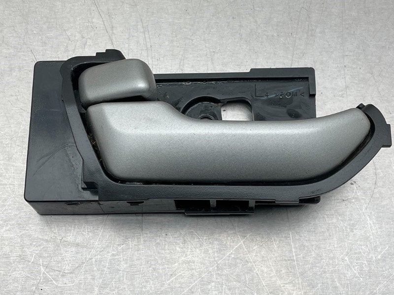 POIGNEE EXTERIEURE AVANT GAUCHE Isuzu D-Max (TFR / TFS), Gauche, Dhr. M. Roggen, Stadsweg 37 37
9917 PV  WIRDUM GR., NL, Autres marques automobiles