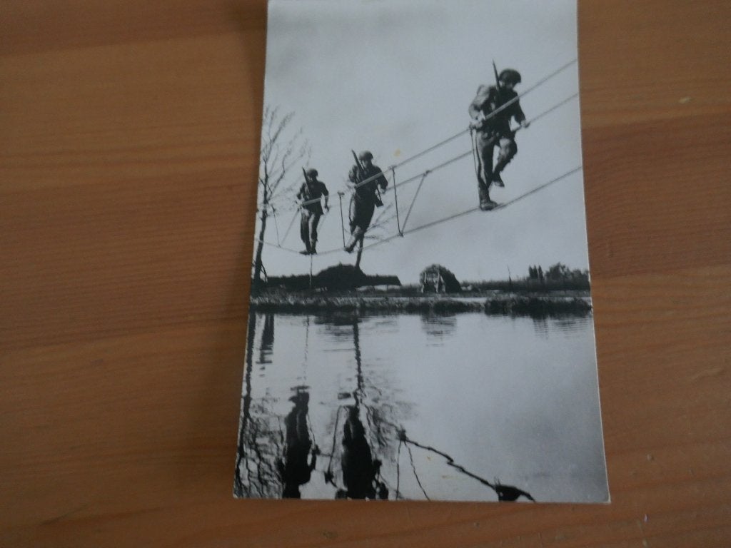 c p de l'armée belge traversant le pont de la rivière, Envoi, Non affranchie, Autres thèmes