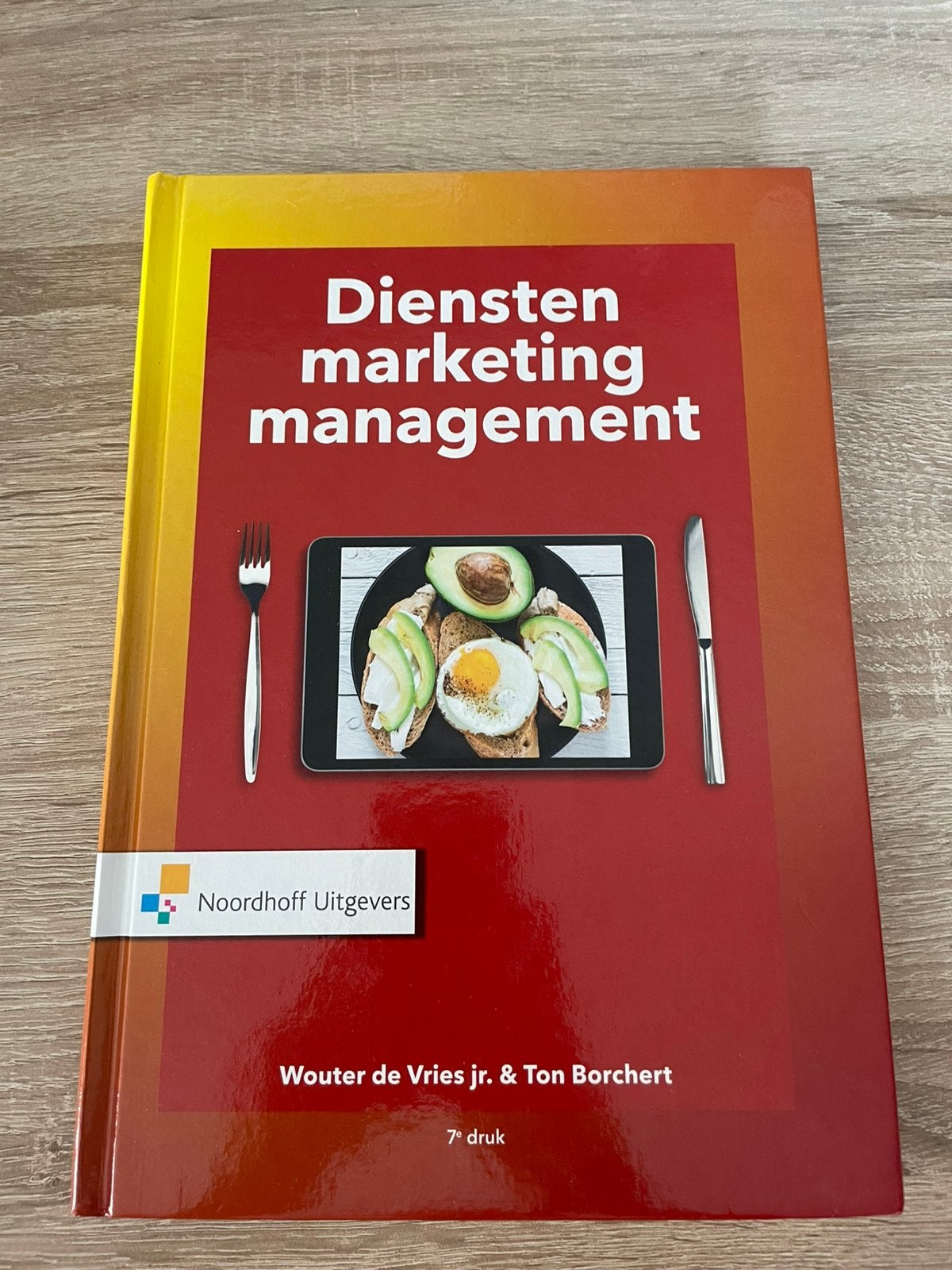 Diensten marketing management, Boeken, Ophalen of Verzenden, Zo goed als nieuw, Economie en Marketing
