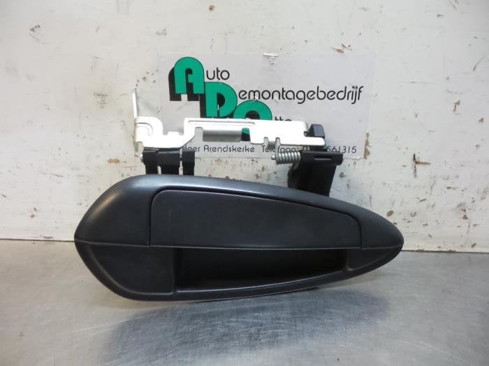 Poignée portière 2portes droite d'un Fiat Punto Evo, -, 3 mois de garantie, Utilisé, Fiat