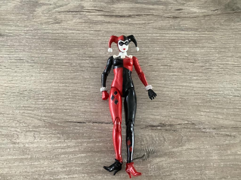 Batman Harley Quinn character (17 cm), Ophalen of Verzenden, Zo goed als nieuw, Film, Actiefiguur of Pop