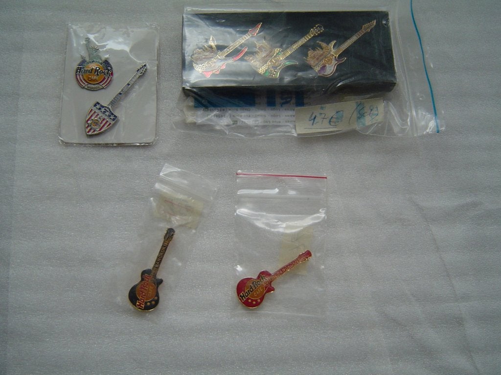 hard rock cafe pins bangkok, Ophalen of Verzenden, Zo goed als nieuw, Overige onderwerpen, Speldje of Pin