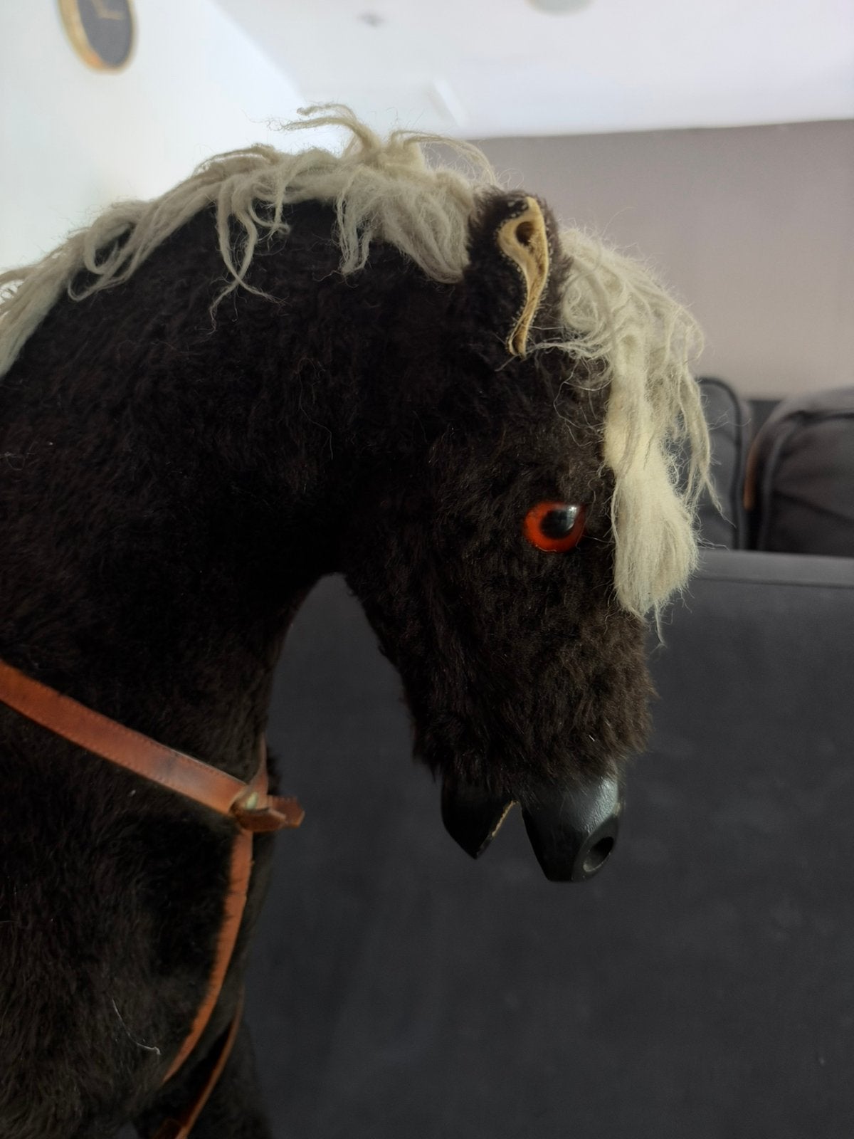 Oud speelgoed paardje, Ophalen, Gebruikt