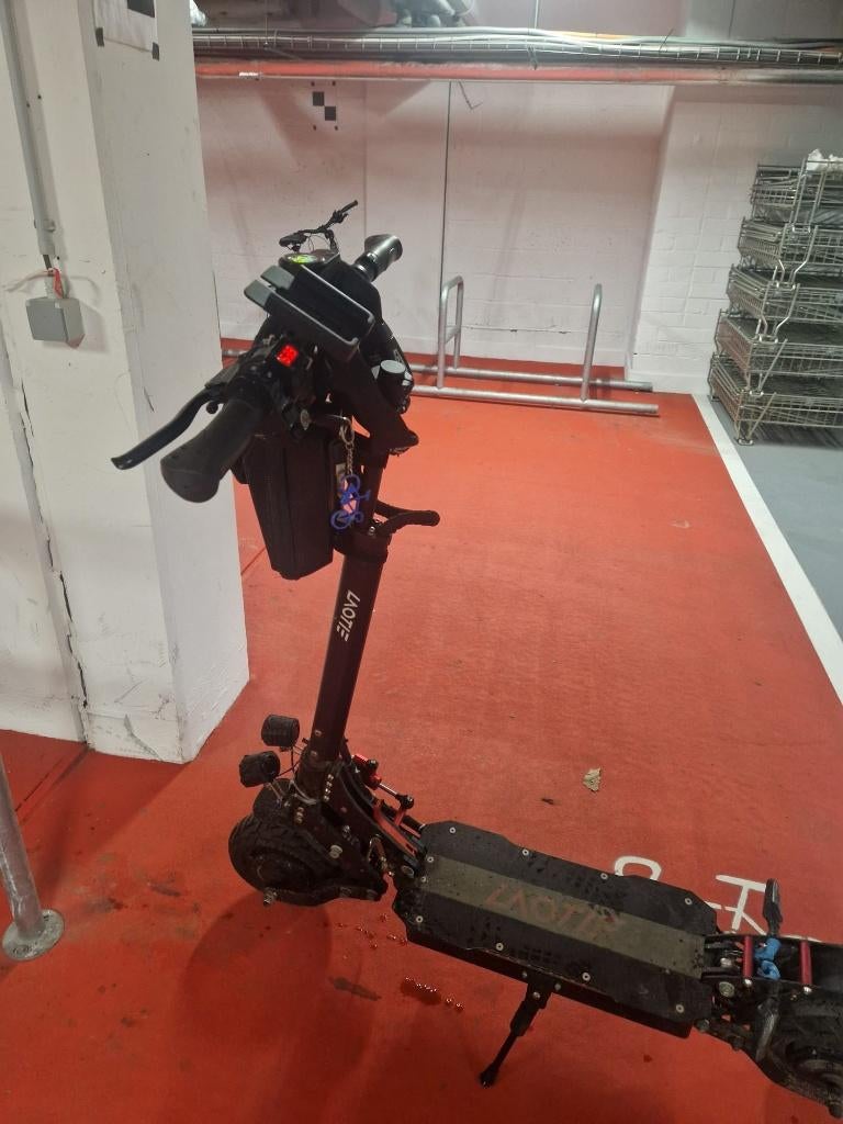 electric trottinette/scooter LAOTIE ES18 Lite upgraded, Fietsen en Brommers, Ophalen of Verzenden, Gebruikt, Elektrische step (E-scooter)