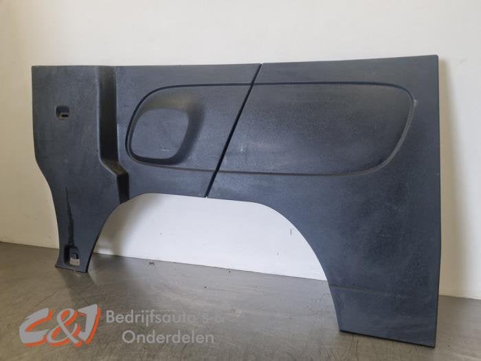 Revêtement de la benne d'un Renault Trafic, Renault, -, 3 mois de garantie, Utilisé