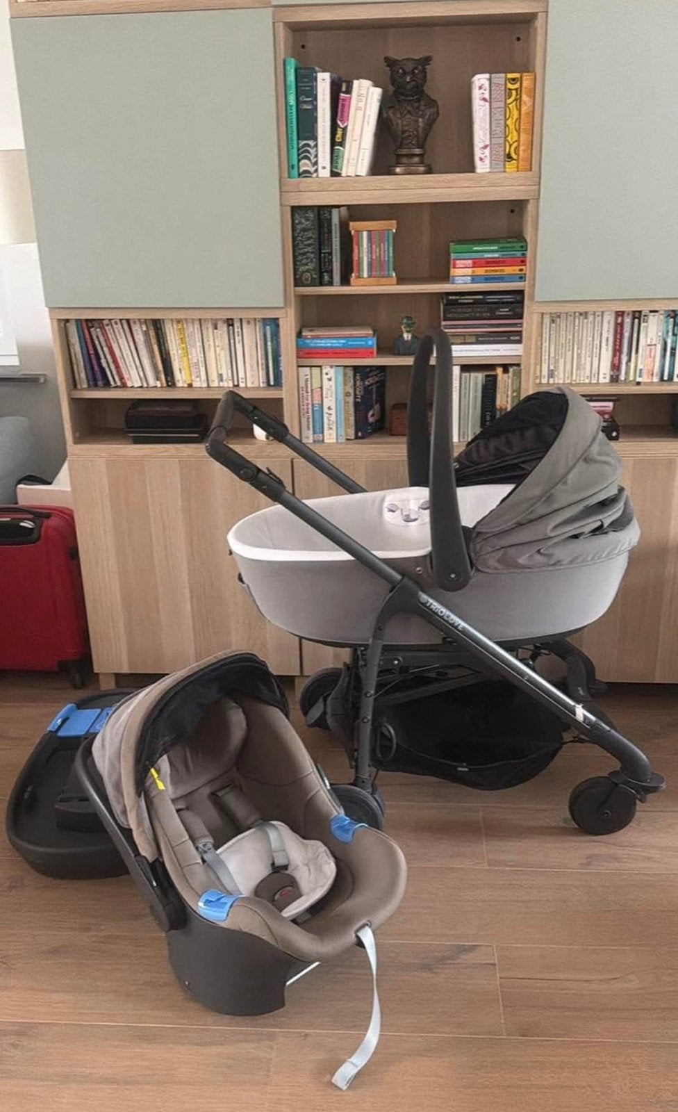 Siege auto et landeau Chicco – Excellent état, Enlèvement, Chicco, Isofix