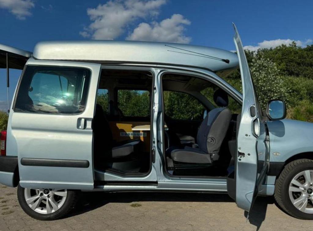 Berlingo Zoom camper 2.0hdi LEZ ok > 12/2034, Euro 2, 4 zetels, 4 cilinders, Berlingo
