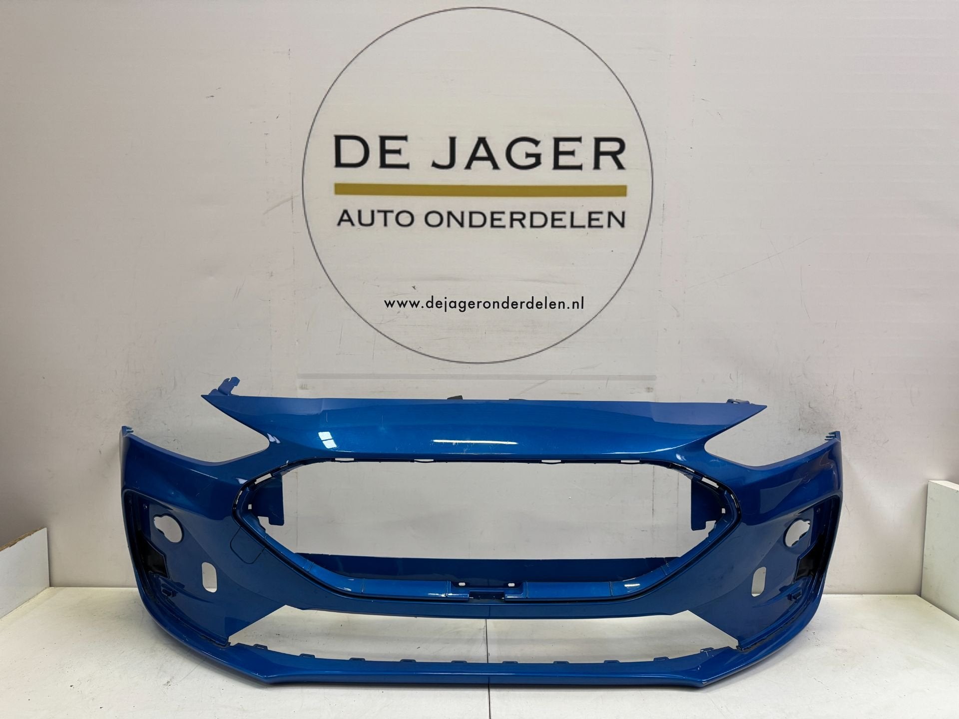 Pare-chocs avant Ford Focus MK4 restyl ST-Line NX7B17C831, Autos : Pièces & Accessoires, Pare-chocs, Info@ford.com, Avant, Ford Motor Company