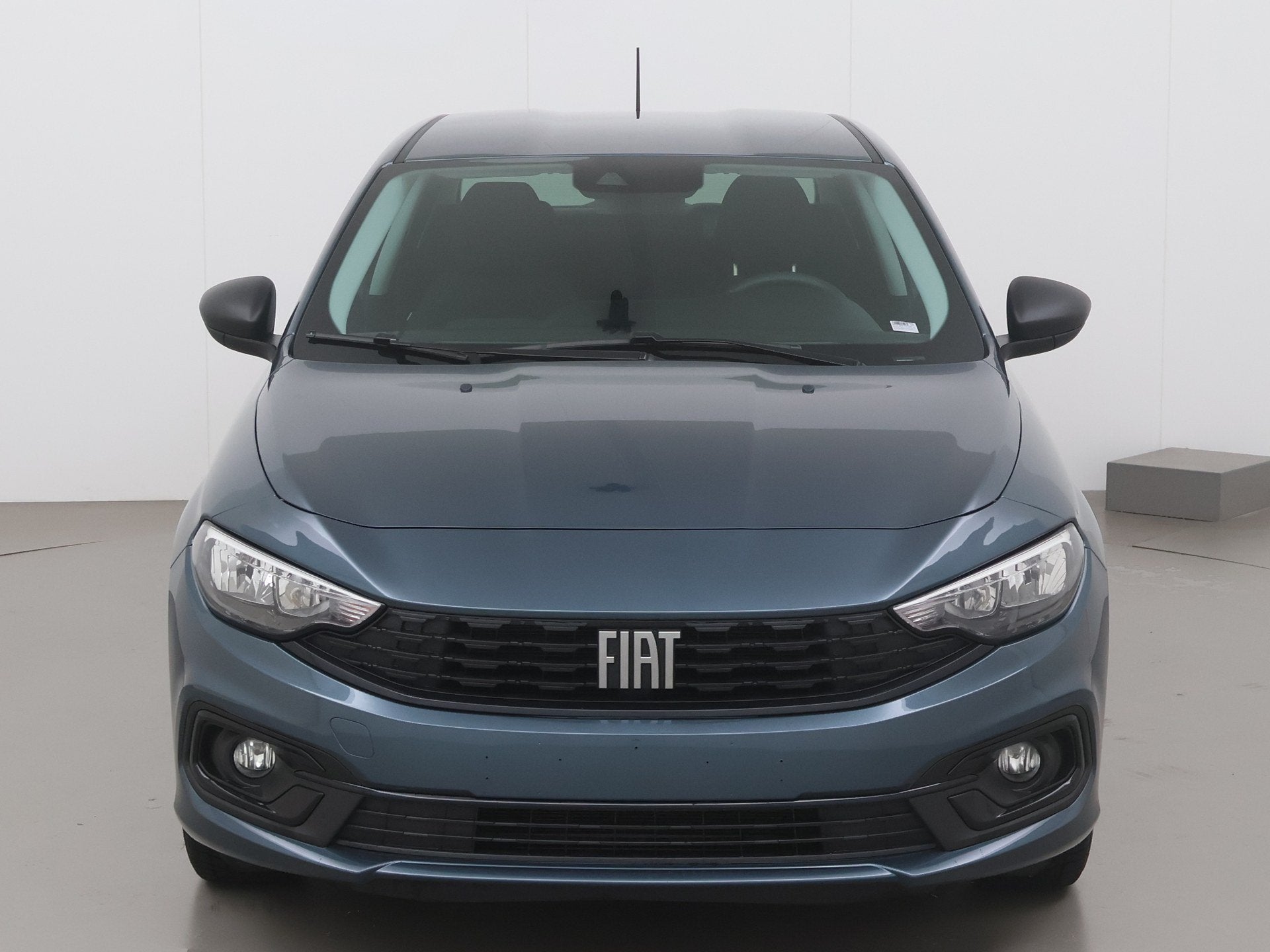 Fiat Tipo Sedan t firefly 101, 121 g/km, Achat, 4 portes, Entreprise
