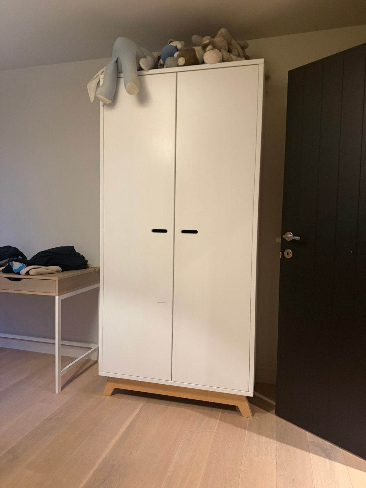 Armoir blanche A donner, Enlèvement, Comme neuf