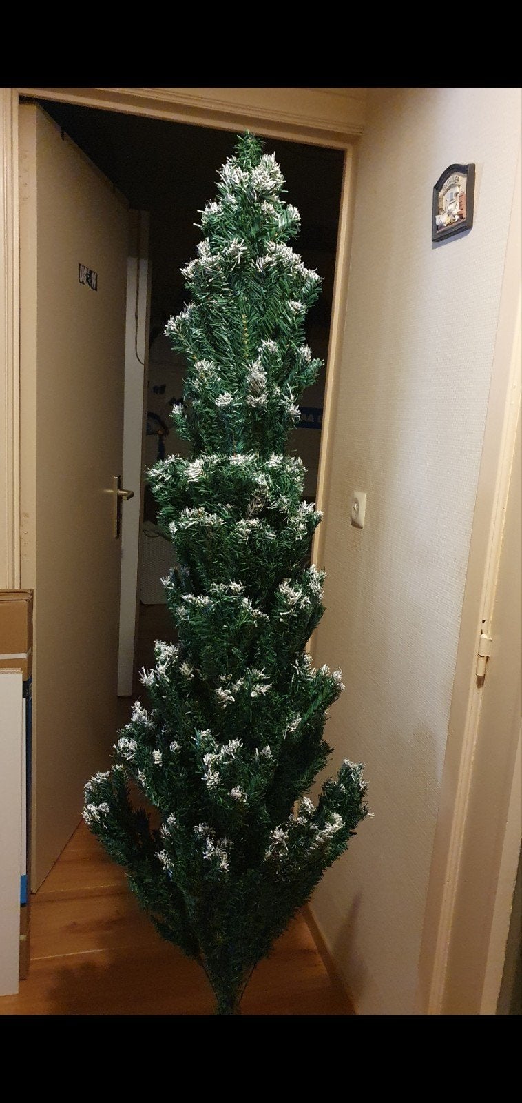 nieuwe grote  volle kerstboom met sneeuw 175, Diversen, Ophalen of Verzenden