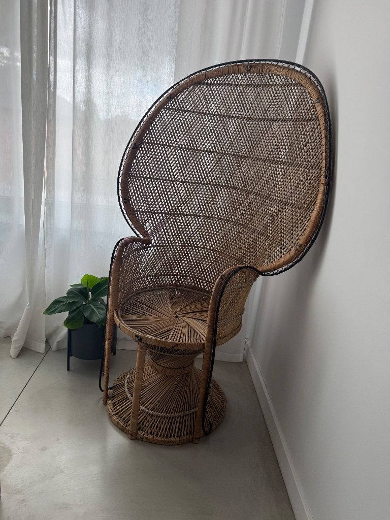 Rotan pauwenstoel vintage, Ophalen