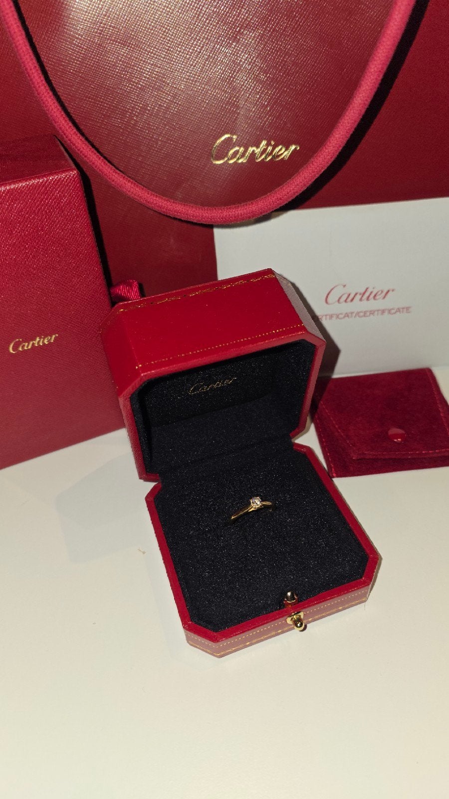 Bague Cartier Solitaire en Or avec Diamant Comme Neuf, Bijoux, Sacs & Beauté, Or, Or