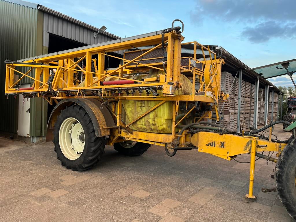 Dubex Mentor 34 meter, 4000 liter veldspuit, 2007., Ophalen, Akkerbouw, Gewasbescherming en Bemesting