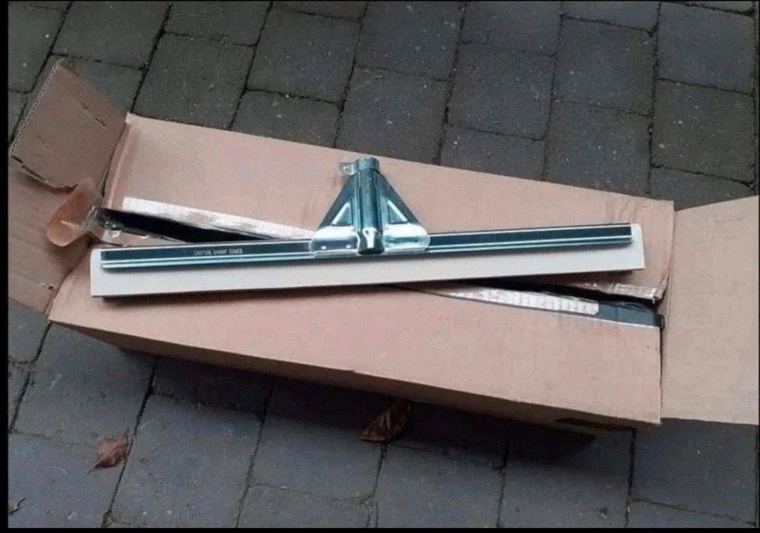 Lot de 12 raclettes pro cacoutchouc naturel 55cm, Bricolage & Construction, Enlèvement ou Envoi