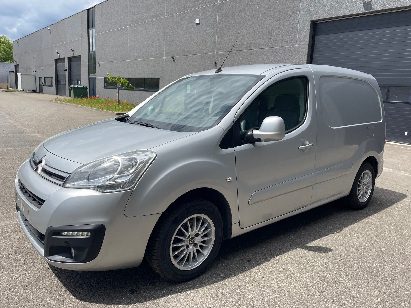 Citroen Berlingo bj.2016 1.6hdi 120pk speciaal uitvoering, Voorwielaandrijving, Stof, Euro 6, Citroën
