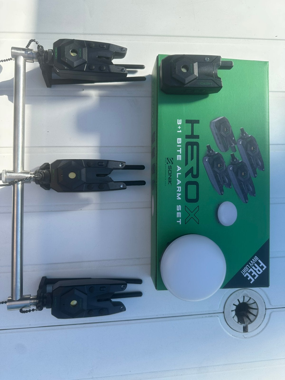 Sonik hero x beetnelders., Ophalen, Zo goed als nieuw