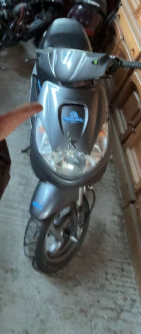 2004 vivacity 70cc, Fietsen en Brommers, Scooters | Peugeot, Vivacity, Ophalen