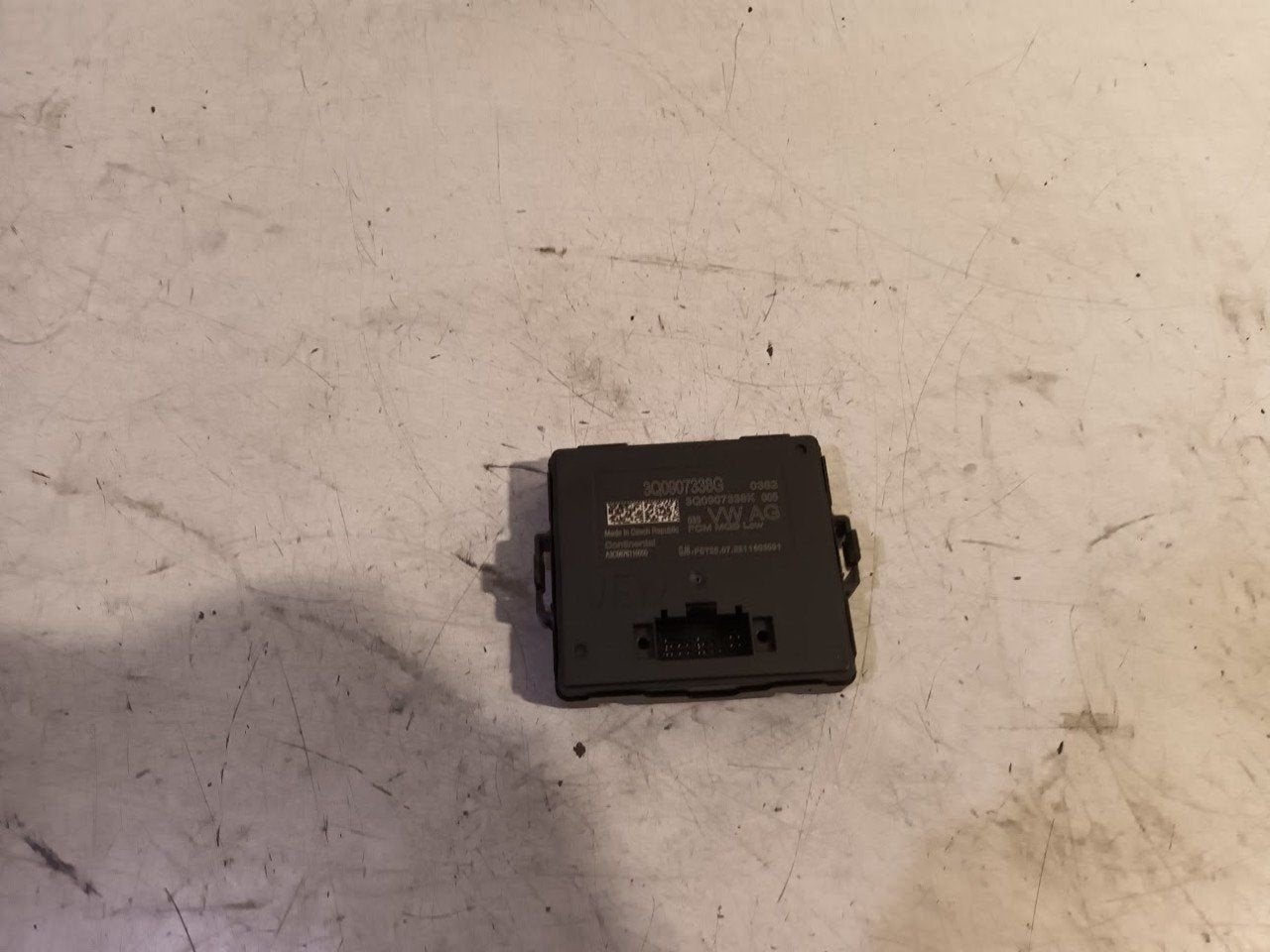 Computer verlichting Skoda Superb, Onderdelen@venauto.nl, Van der Ven Autorecycling B.V., Gebruikt, Ettenseweg 76, 4706 PB Roosendaal, The Netherlands