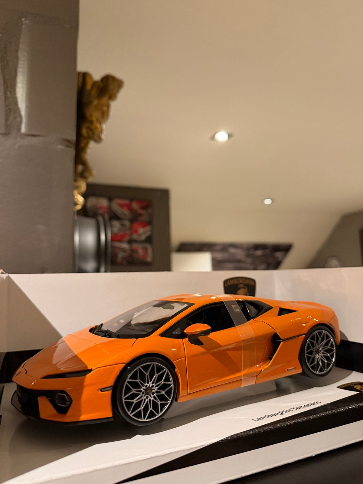 Lamborghini Temerario, Ophalen of Verzenden, Zo goed als nieuw