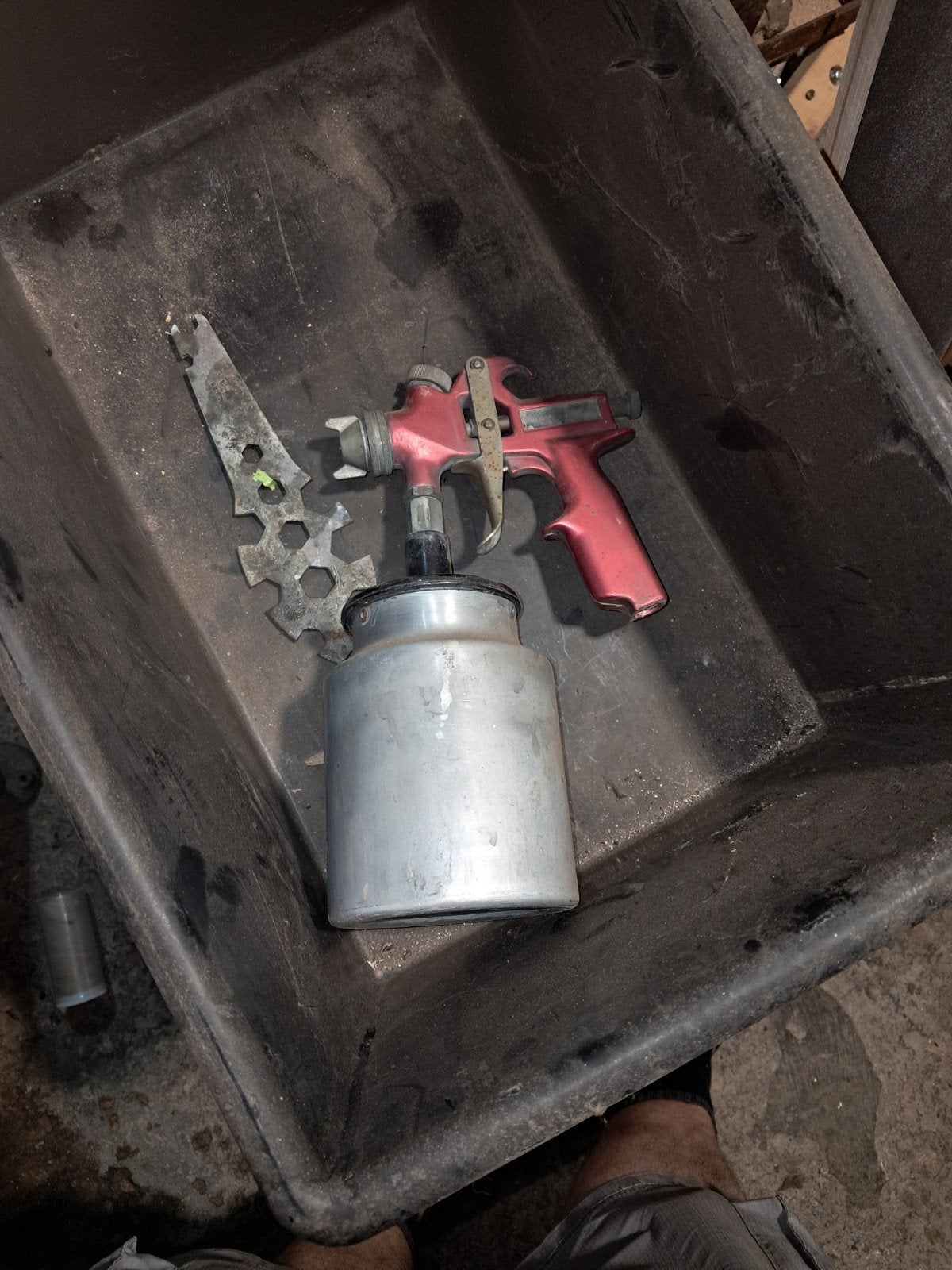 spuitpistool, Doe-het-zelf en Bouw, Schildersmaterialen, Ophalen, Gebruikt, Verfspuit of Verfpomp