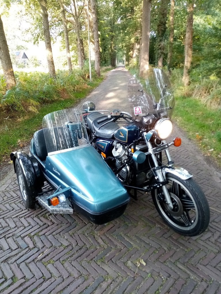 Honda CX 500 C met Velorex zijspan, Motoren, Cardan-aandrijving, 2 cilinders, Motorrijbewijs A, Gebruikt
