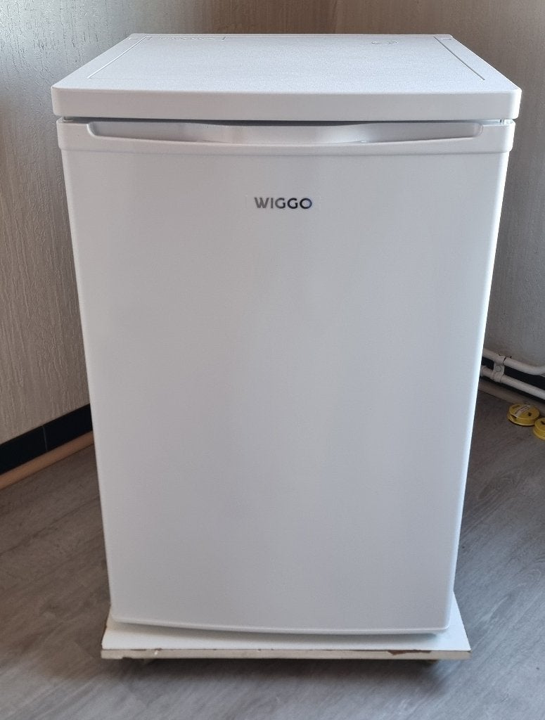 Tafel model koelkast 127 liter nog 4 jaar garantie!!, 100 tot 150 liter, Ophalen, Zo goed als nieuw, Zonder vriesvak