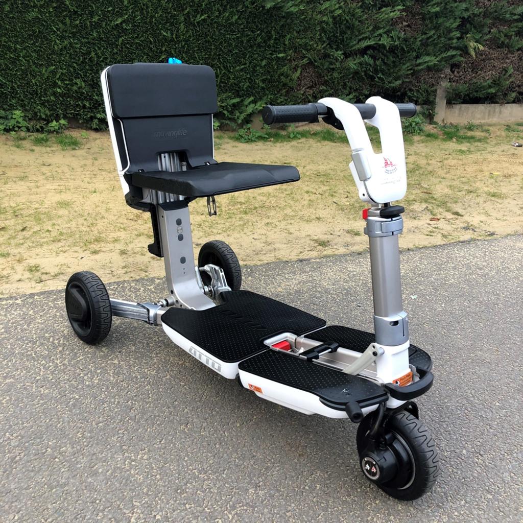 Scooter ATTO – Scooter électrique pliable, Vélos & Vélomoteurs, Enlèvement, Comme neuf