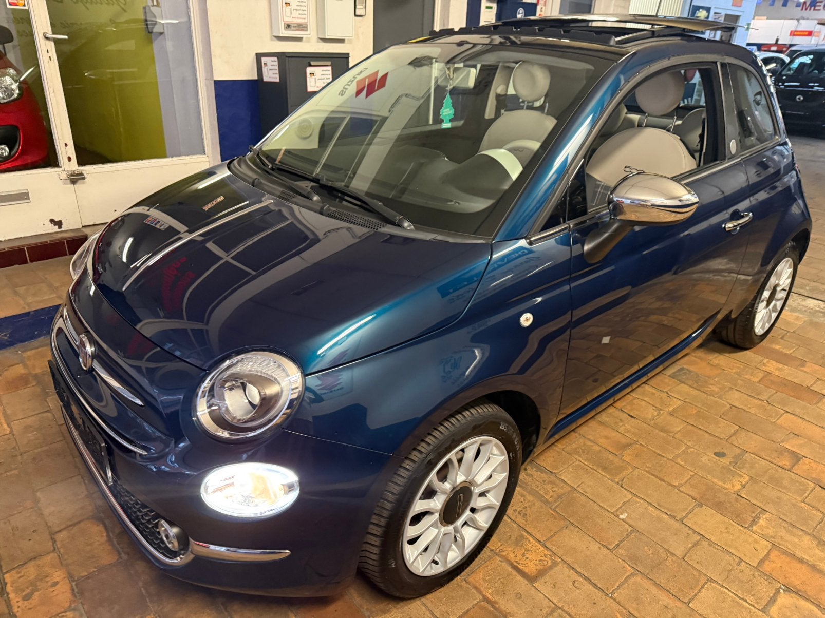 Fiat 500 1.2i 2018 panoramadak GPS Airco, Auto's, Fiat, Voorwielaandrijving, 4 zetels, Stof, Euro 6