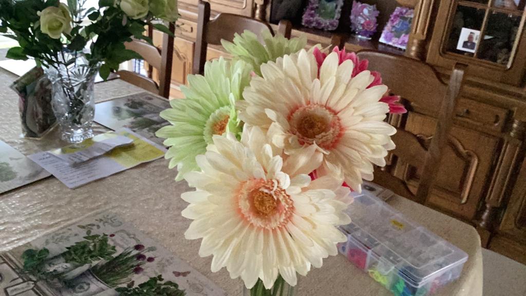 8 kunstbloemen, Enlèvement, Comme neuf