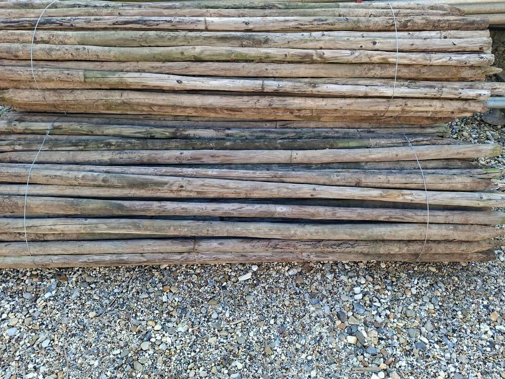 Houten palen 6 cm dik 2,5m lang 1 euro per stuk, Ophalen, Palen