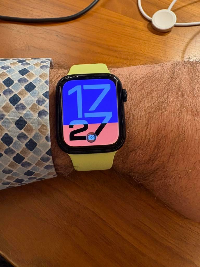 Apple Watch SE 3 Cellular met nog 20 maanden garantie, Ophalen, Conditie, Zwart, IOS