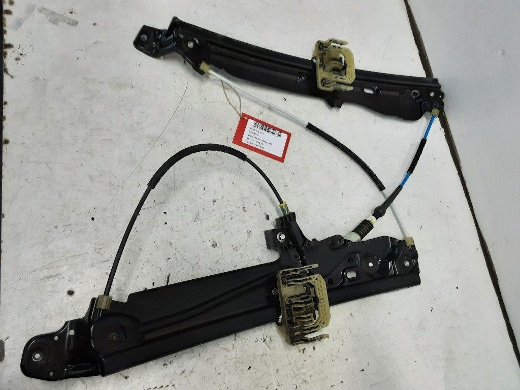 VITRE MECANISME AVANT GAUCHE BMW 5 serie (F10) (71821319), Mevr. I. Hauben, Utilisé, BMW, Rue de l'Espoir 34 34
4030  GRIVEGNÉE, BE