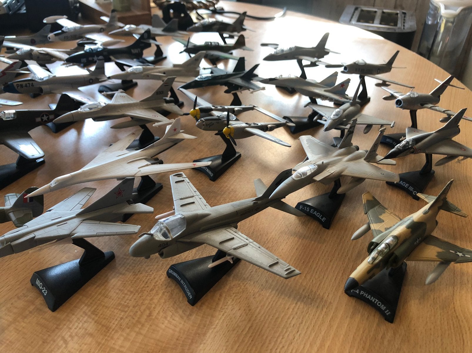 Figurines avions combat, Enlèvement, Utilisé, Personnage ou Figurines