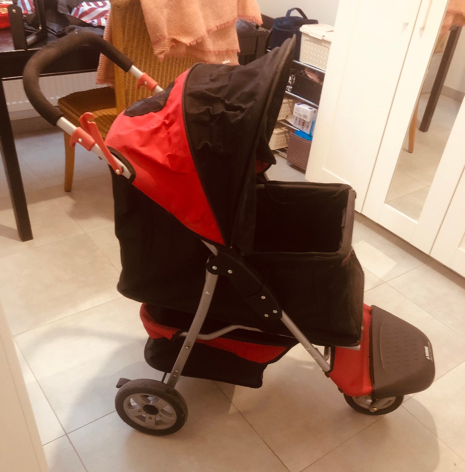 Honden buggy zo goed als nieuw, Ophalen, Zo goed als nieuw, Hondenbuggy