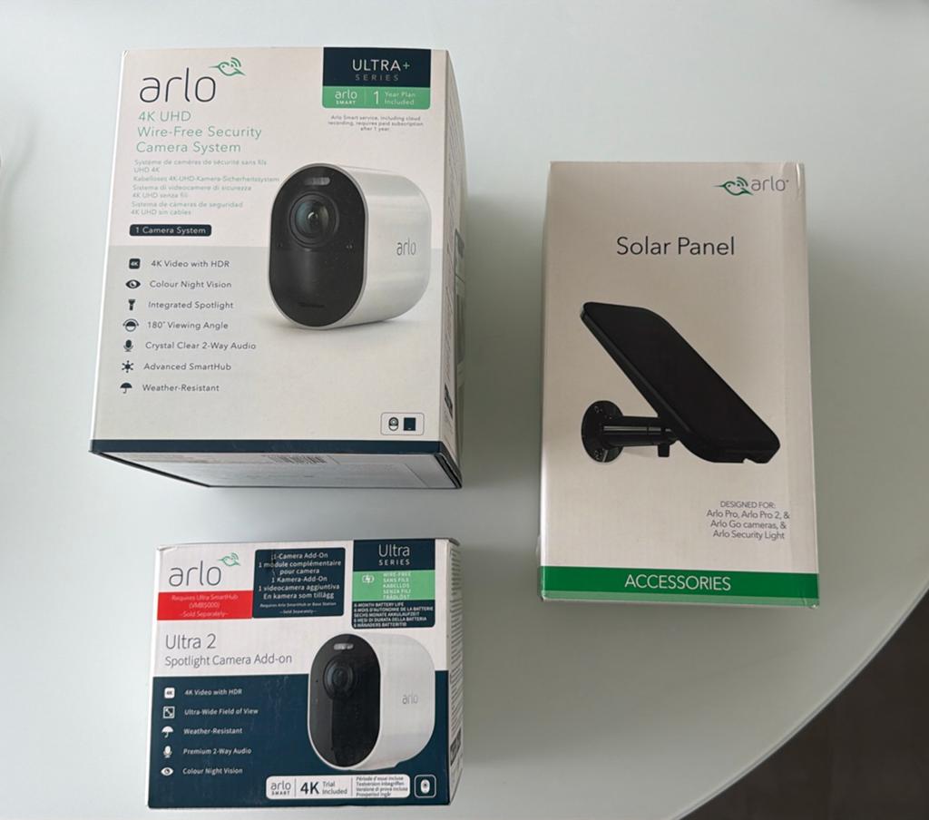 2 arlo ultra camera 4k batterij met zonnepaneel, Audio, Tv en Foto, Videobewaking, Ophalen, Gebruikt
