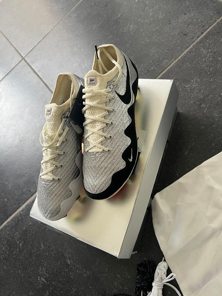 Patta x nike vapor, Sport en Fitness, Voetbal, Ophalen, Nieuw, Schoenen