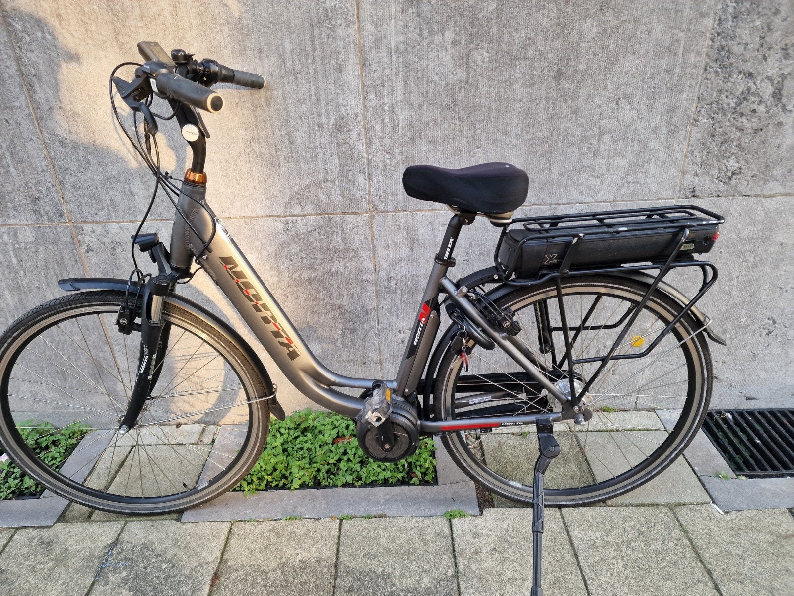 elektrische fiets norta midden motor, Ophalen