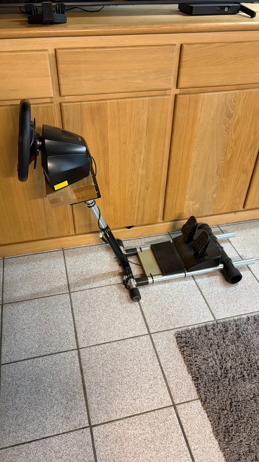 Draadloos racestuur met pedalen op wheel stand -PS4,PS5&PC, Ophalen, Gebruikt, Stuur of Pedalen, Draadloos