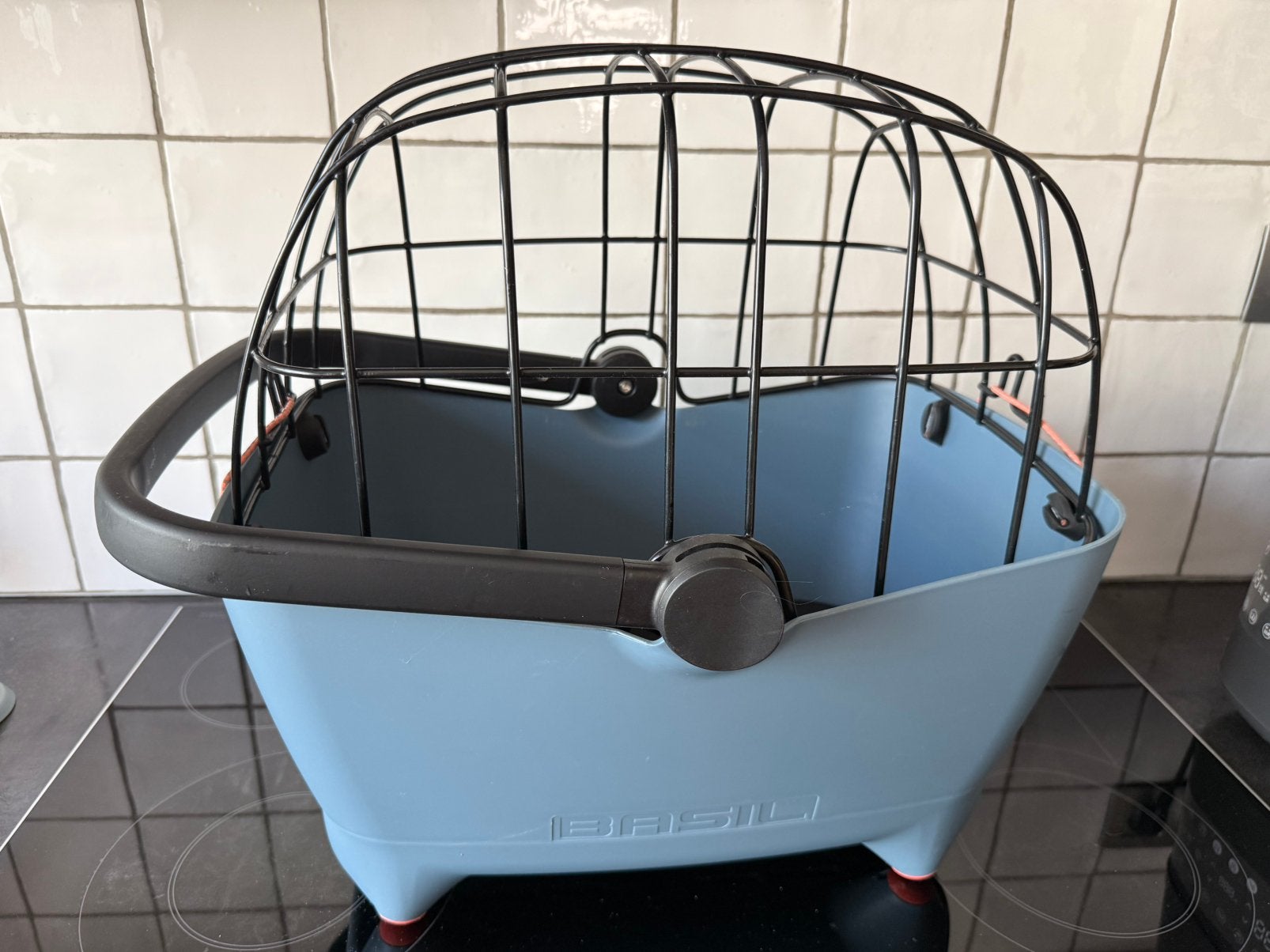 BASIL hondenfietsmand, Animaux & Accessoires, Accessoires pour chiens, Neuf, Enlèvement