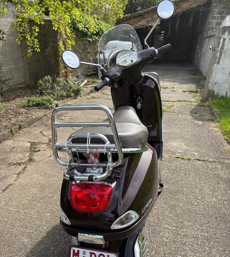 Vespa LX Touring 2011 ( 125cc ), Fietsen en Brommers, Ophalen, Zo goed als nieuw, Vespa