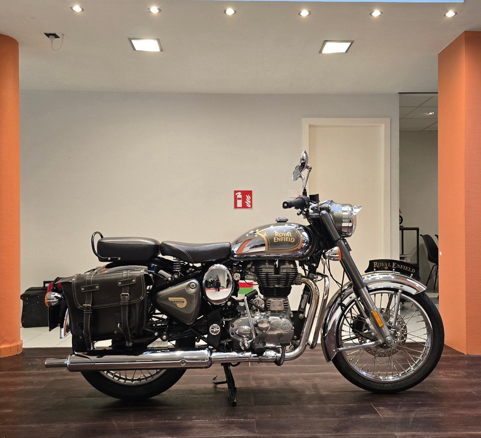 Royal Enfield Classic 500 Chrome**2019**5.135km**Garantie, Motoren, Bedrijf, ABS, 500 cc