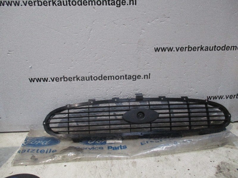 CALANDRE Ford Transit (01-1994/06-2000) (95vb-8200-afw), Neuf, Henry-Ford-Straße  1
50735  Köln, DE, Ford-Werke GmbH, Kunden@ford.com