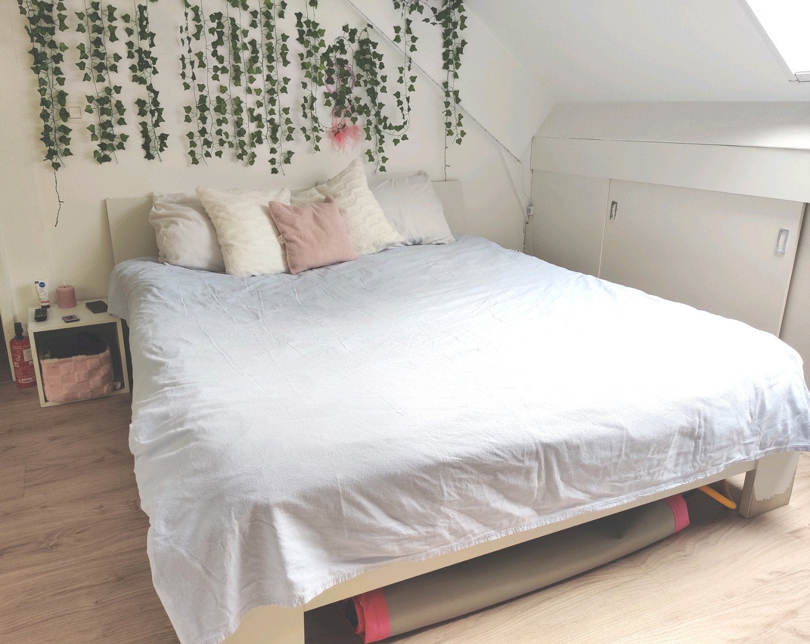 gratis wit bed (180x200) met elektrische lattenbodem Auping, Ophalen, Wit, Verstelbaar