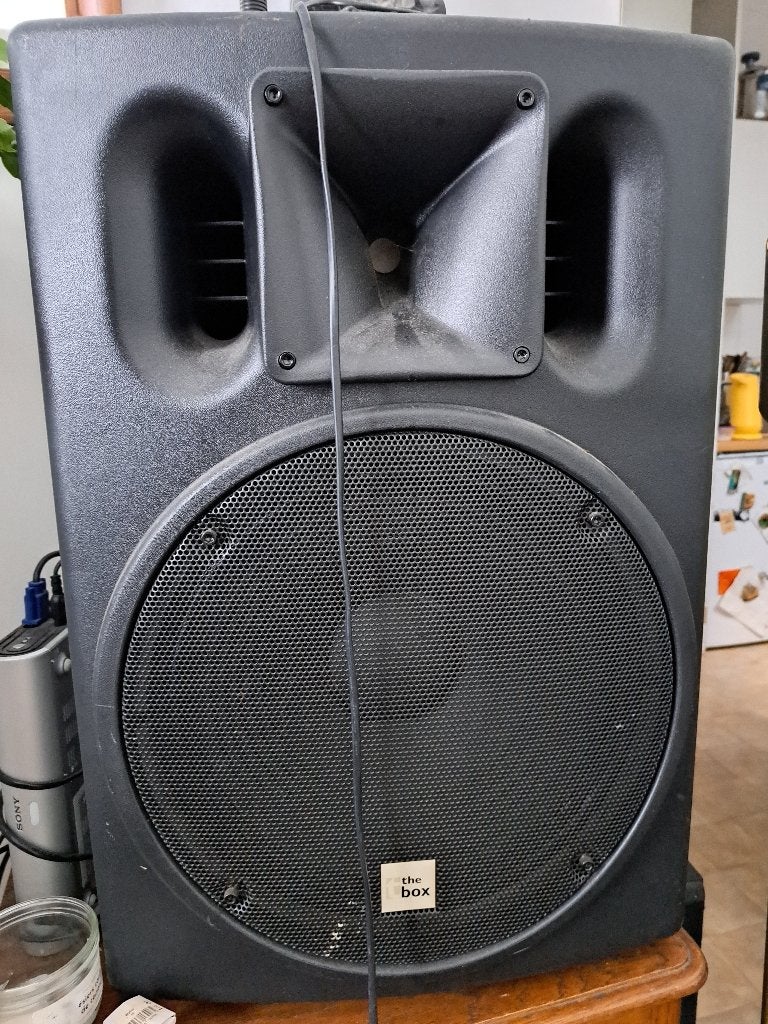 Enceintes passives 15’’ 400W Thomann the box PA 502 + pieds, Audio, Tv en Foto, Gebruikt, Inclusief kabels, Speakerset, Ophalen