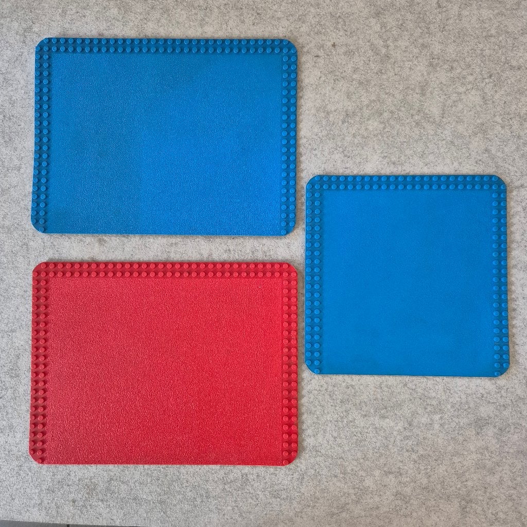 3 lego basisplaten met 2 rijen randnoppen aan 3 kanten, Ophalen of Verzenden, Lego