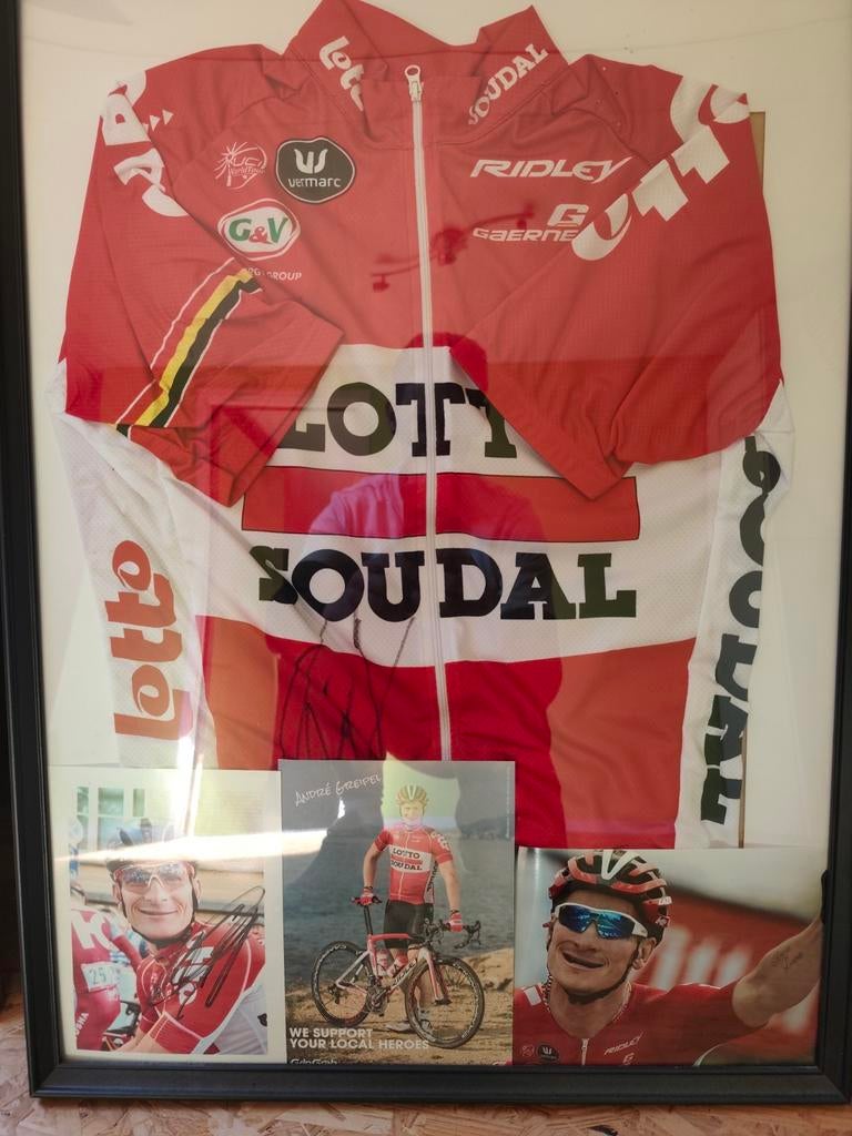 Wieler truitjes, Ophalen