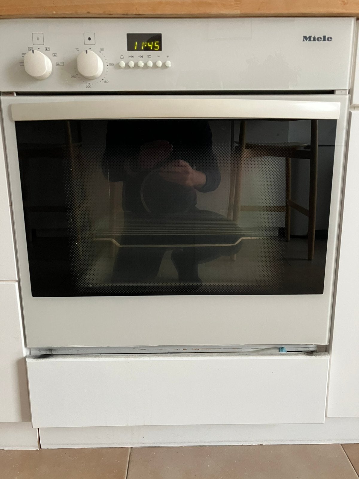 Four Miele encastrable 60cm, Enlèvement, Utilisé, Encastré, Électrique