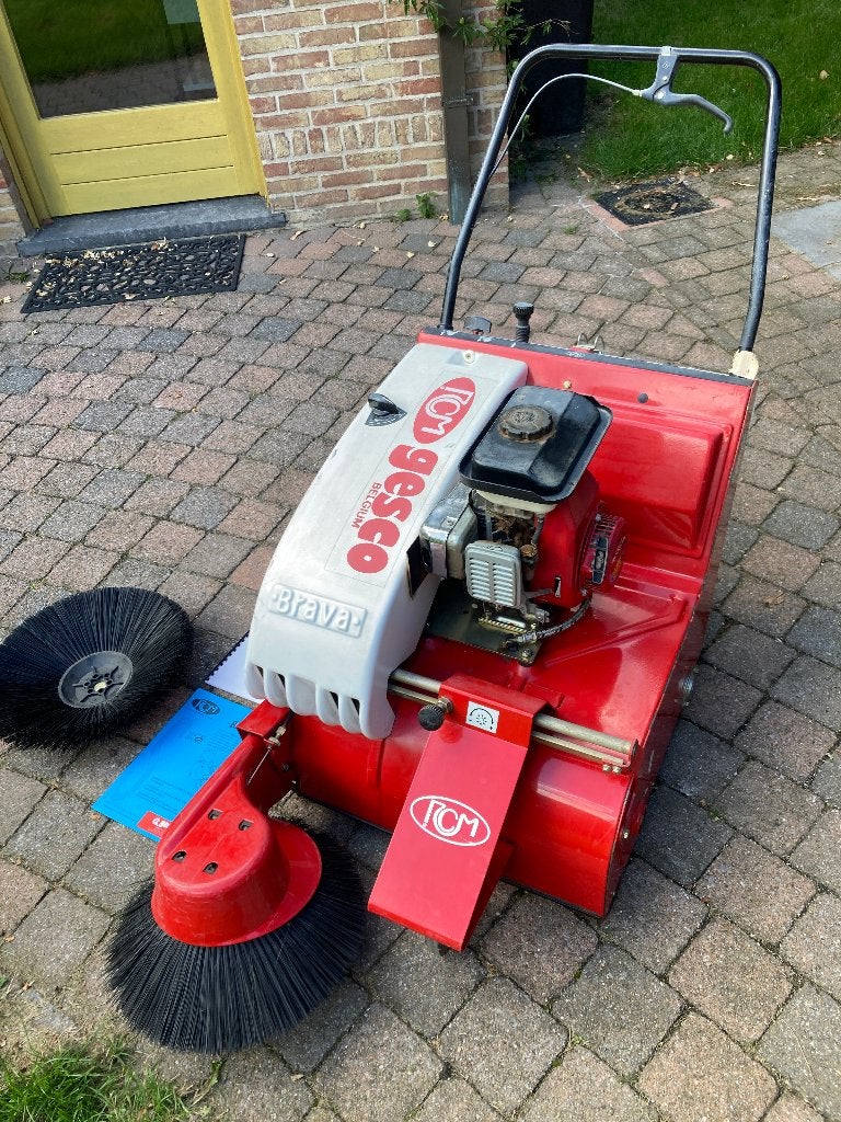 veegmachine Brava, Tuin en Terras, Ophalen, Gebruikt, Brava