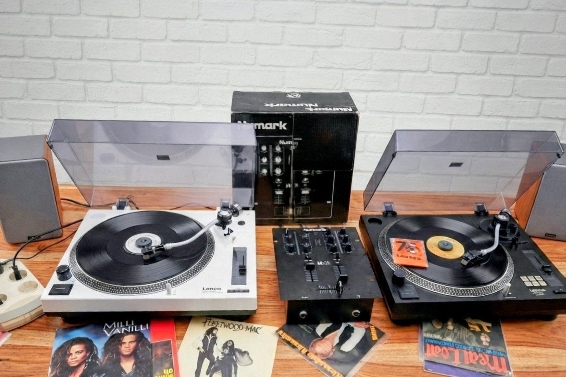 dj set 2 platenspelers direct drive mengpaneel speaker, Muziek en Instrumenten, Ophalen, Zo goed als nieuw, Dj-set, Numark